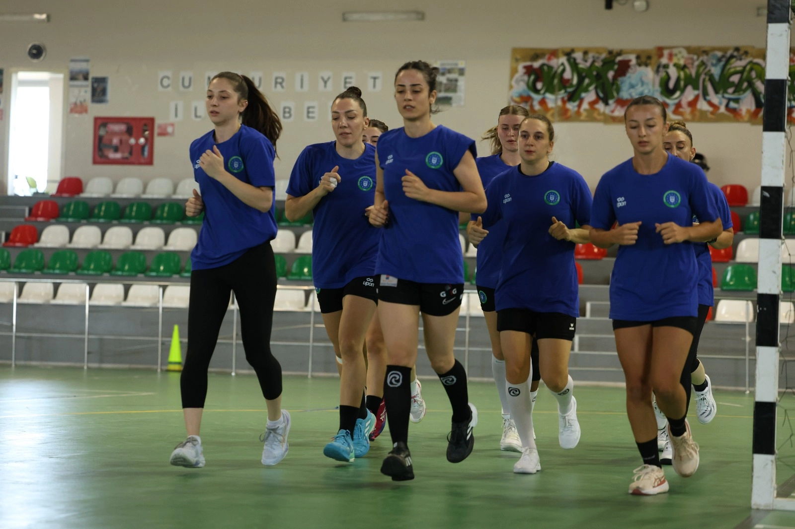 Bursa Büyükşehir Belediyespor Kadın Hentbol Takımı’nda kadro tamam