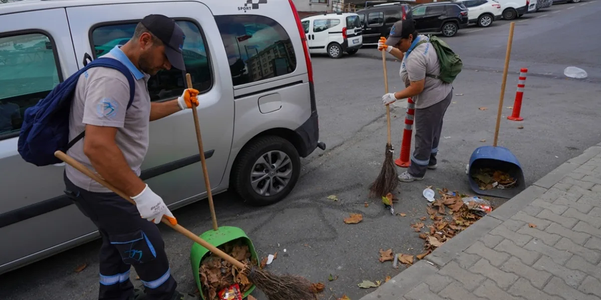 Beylikdüzü'nün tüm mahallelerinde kapsamlı temizlik çalışması