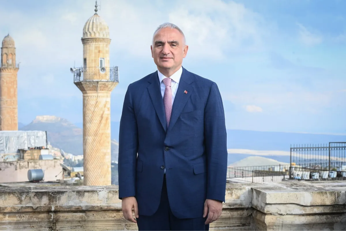 Depremde hasar gören 2 cami Mevlid Kandili'nde açılıyor