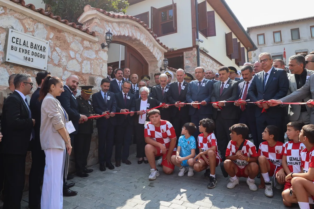 3. Cumhurbaşkanı Celal Bayar 40. yıldönümünde anıldı