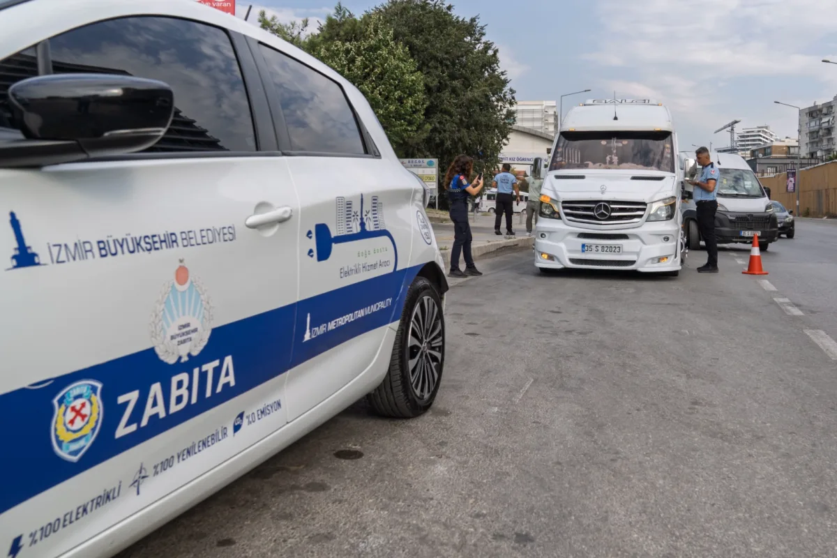 İzmir'de işçi servislerine yoğun denetim: 794 araç işleme