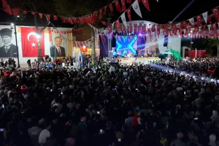 Yenişehir'de 11. Altın Biber Festivali: Manuş Baba ve Aydilge sahne alacak