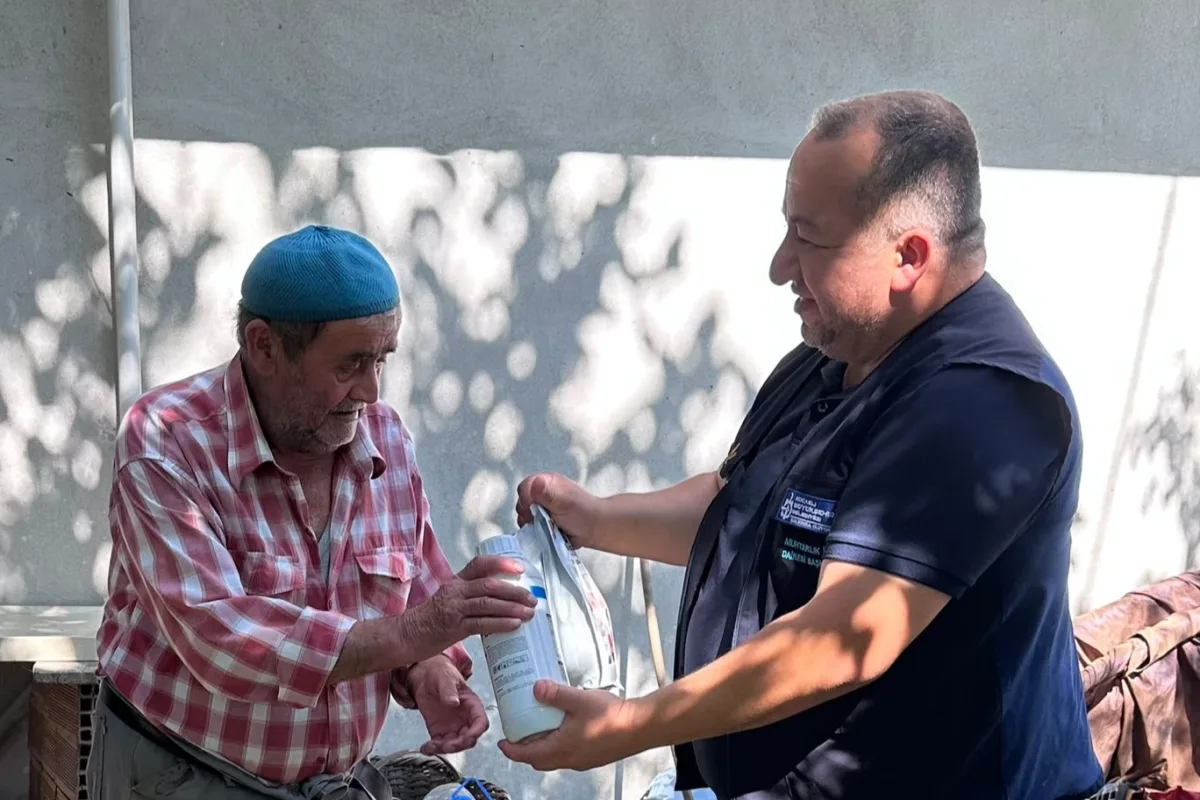 Kocaeli'de dolu mağduru çiftçilere gübre desteği