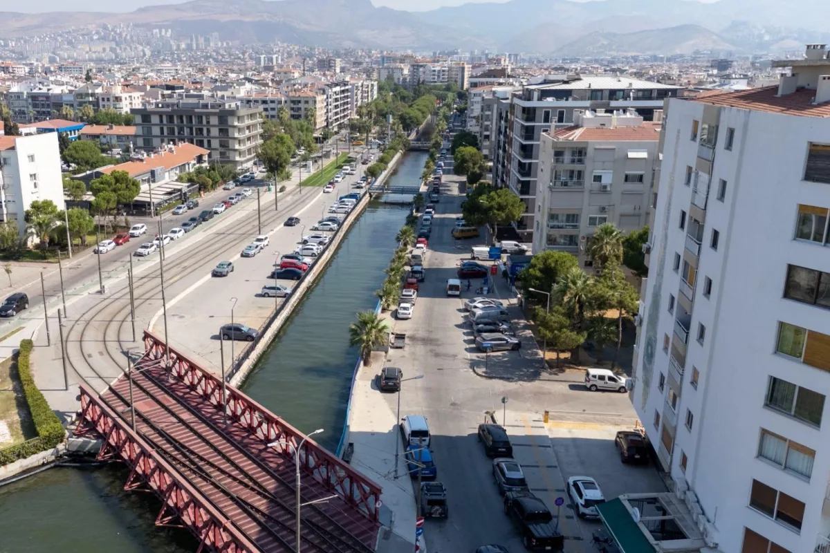 İzmir Körfezi'ne nefes: Manda ve Bostanlı temizlendi