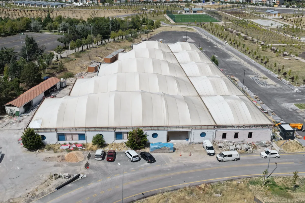Göksu Parkı pazarı yenileniyor: 106 cam birim