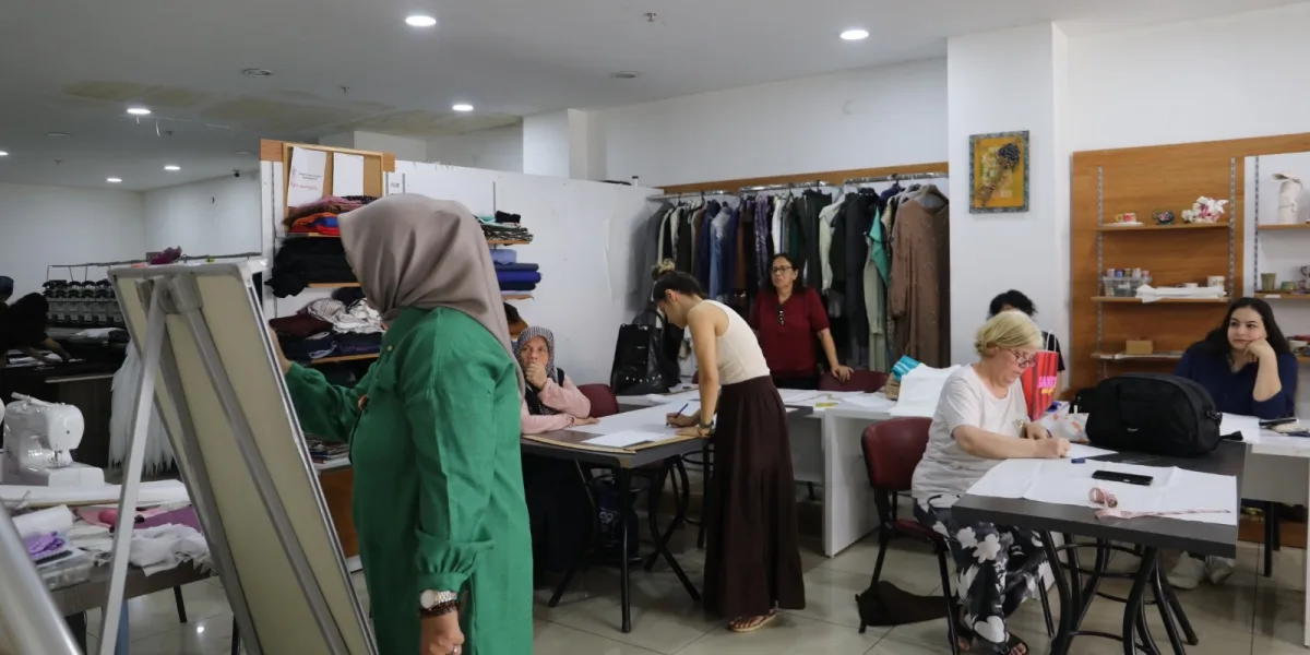 Kocaeli İzmit’te kadınlara yaz dönemi dikiş kursu