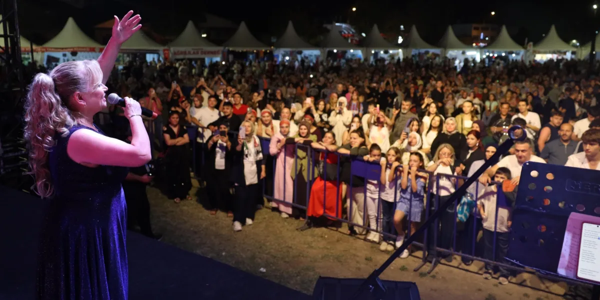 Karadeniz’in renkleri ve ezgileri Millet Bahçesi’nde buluştu