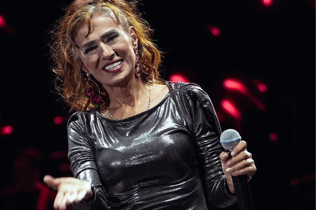 Yıldız Tilbe Ataköy Marina Sahnesi'ni Açtı