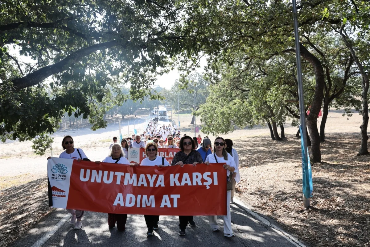 Nilüfer’de Alzheimer farkındalığı için yürüyüş etkinliği