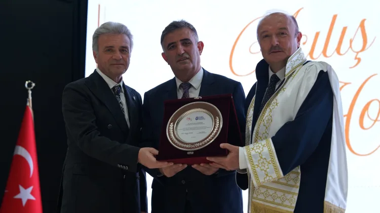GTÜ Rektörü Prof. Dr. Hacı Ali Mantar İstanbul Esenyurt Üniversitesi’nde ders verdi