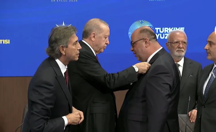 9 belediye başkanı AK Parti’ye geçti