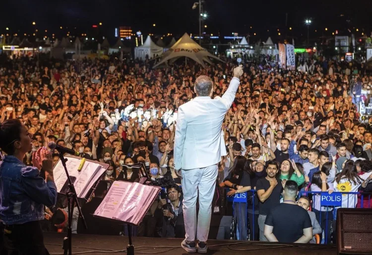 Cenk Eren, müzikte 30. yılını Bostancı’da kutlayacak
