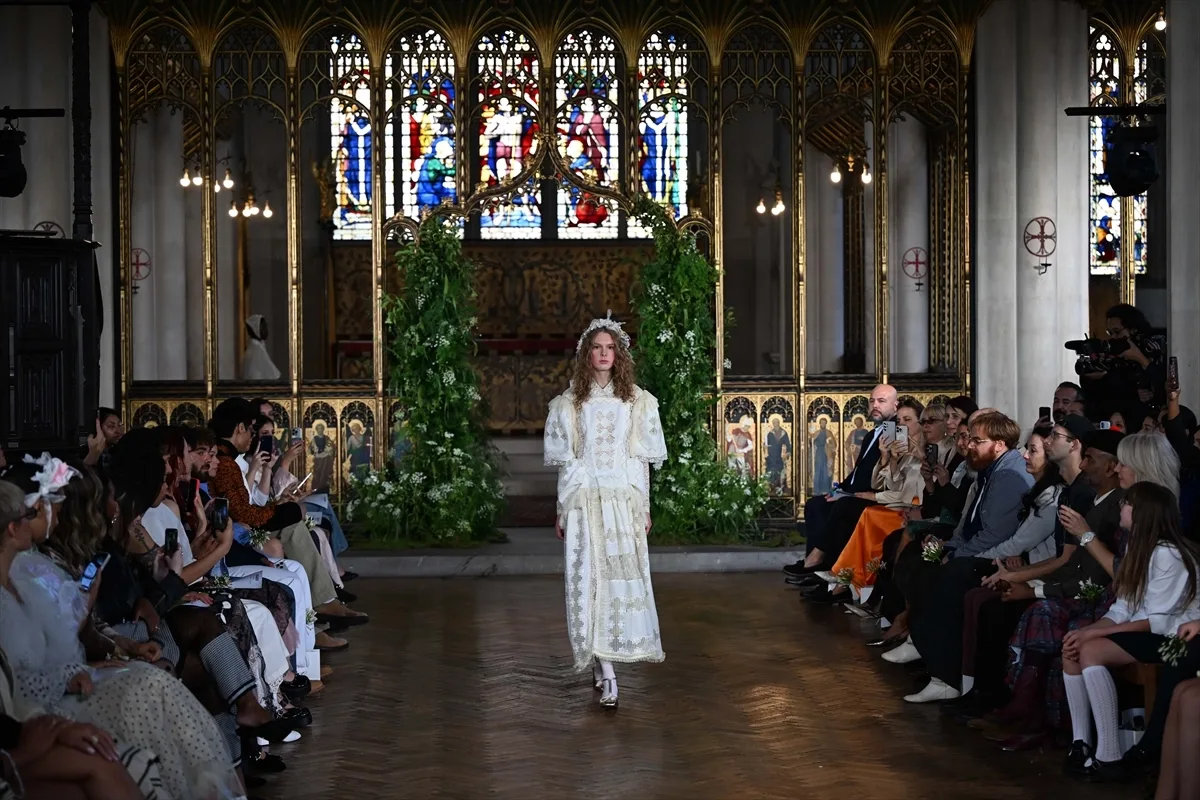 Gaziantep nakışı Londra Moda Haftası'nda ödüllendi