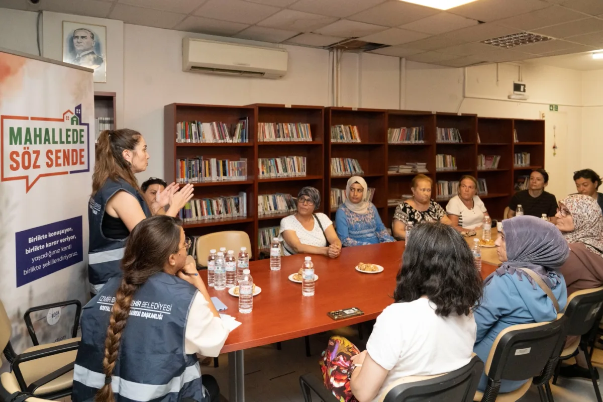 İzmir'de "Mahallede Söz Sende": Vatandaş sorunları dinlendi