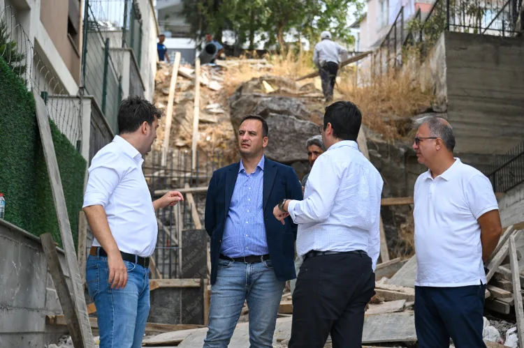 Bornova’da çifte merdiven hamlesi