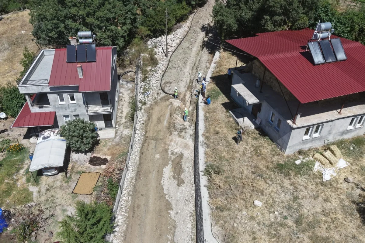 Seydikemer Kayacık’ta 6 km lik su hattı yenileniyor