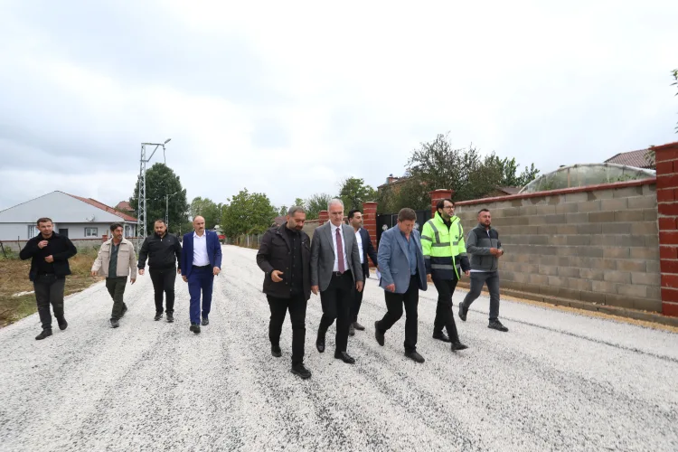 Bursa İnegöl'ün Kurşunlu Mahallesi'nde 8 sokakta sathi kaplama