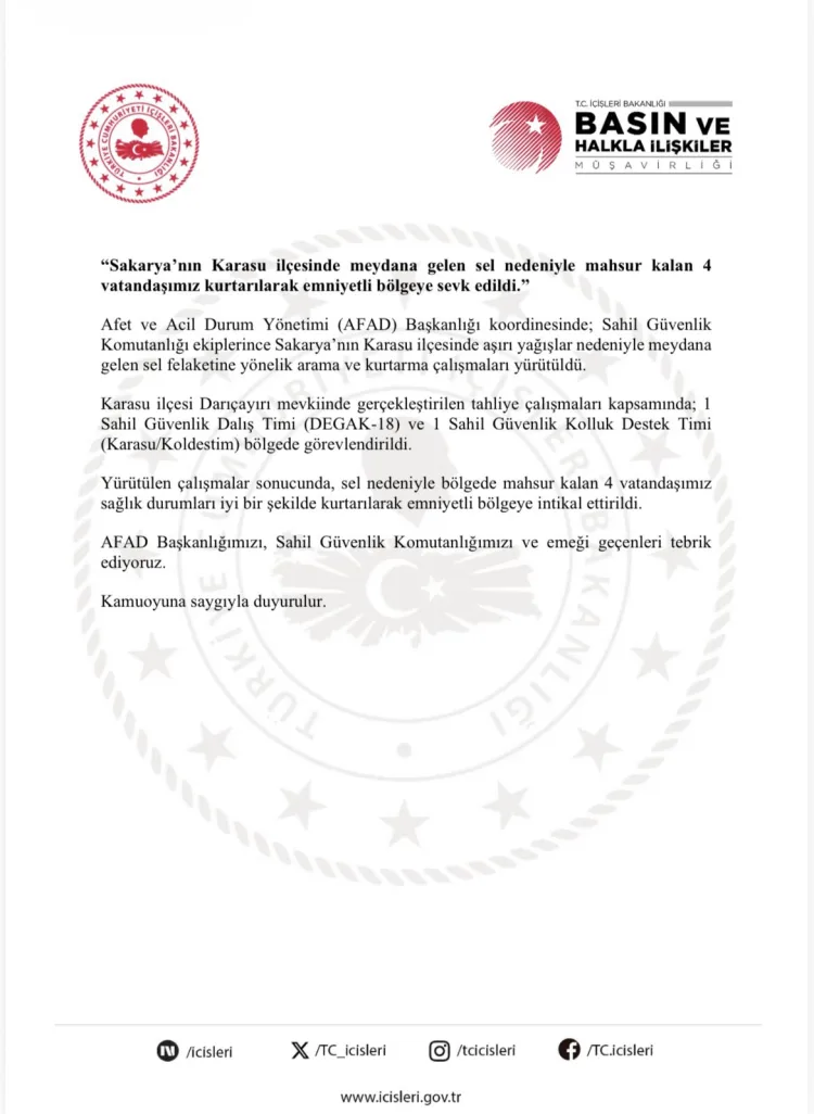 Karasu’da selde mahsur kalan 4 kişi kurtarıldı