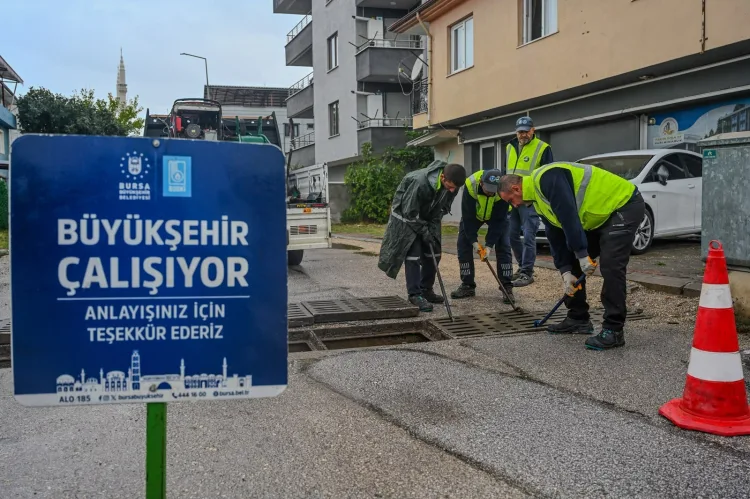 Bursa’da Kuvvetli Yağış Alarmı: Büyükşehir Ekipleri Sahada