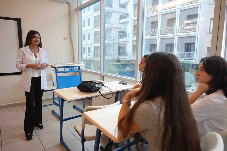 Maltepe'de ücretsiz YKS hazırlık kursları başladı