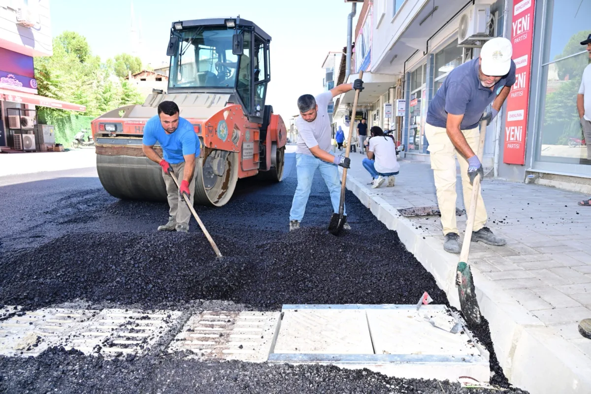 Manisa'da yılların yol sorunu çözülüyor