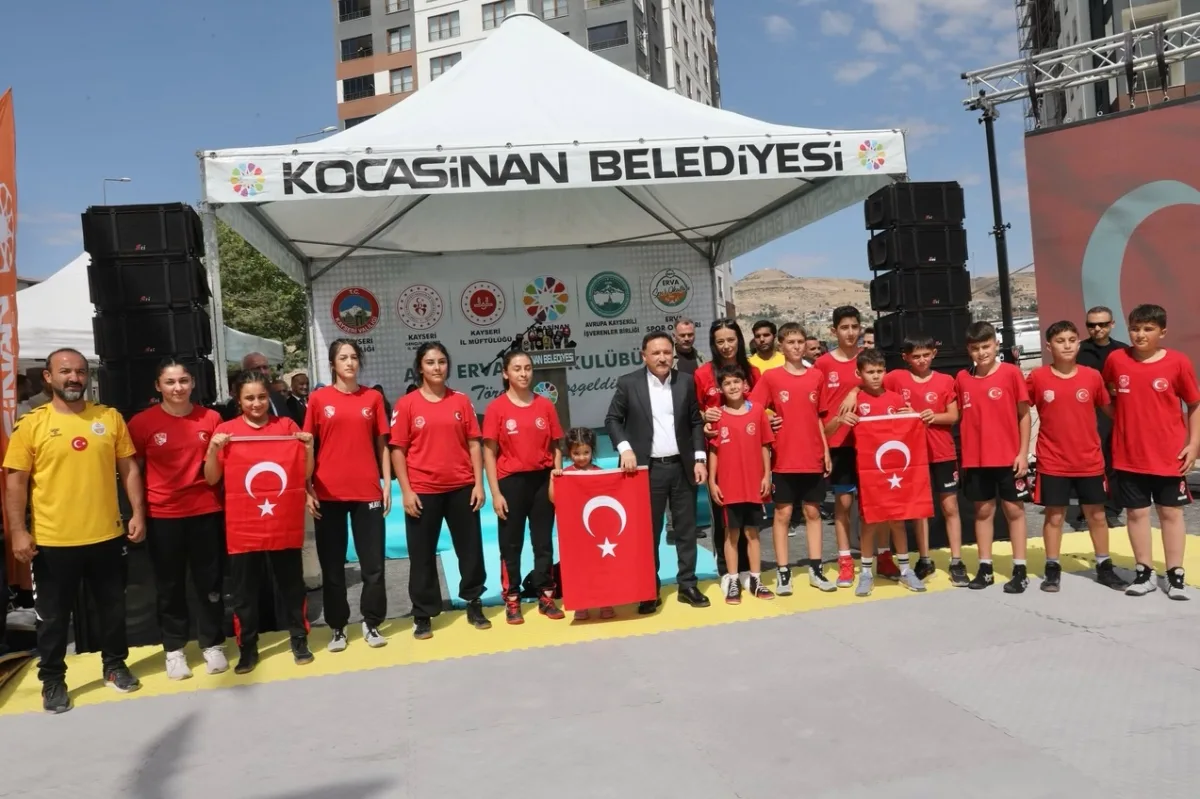 Kocasinan'da 75. Erva Spor Okulu açıldı