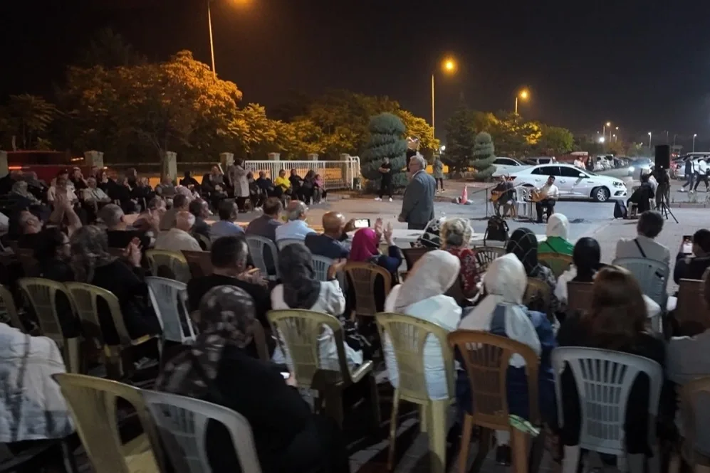 Kayseri hobi bahçelerinde sazlı sözlü akşam etkinliği