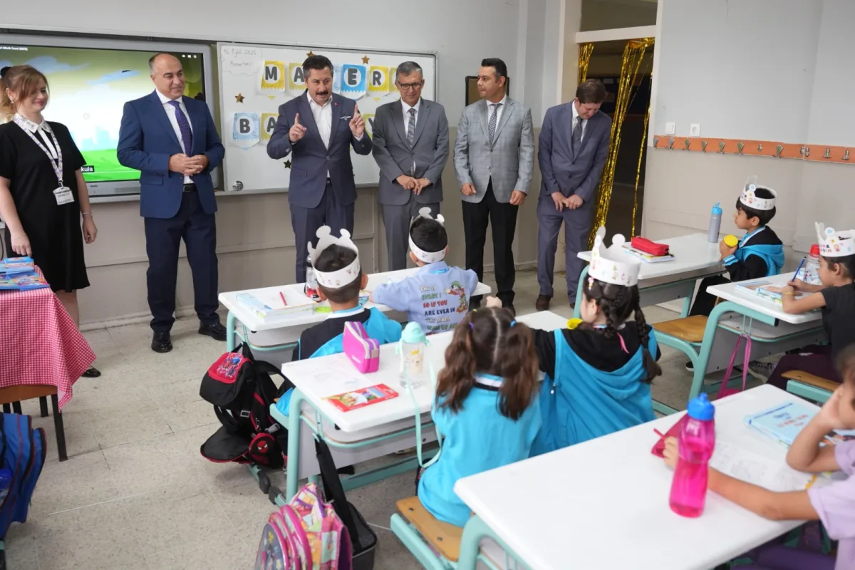 Yenişehir Belediye Başkanı, eski okulunu ziyaret etti