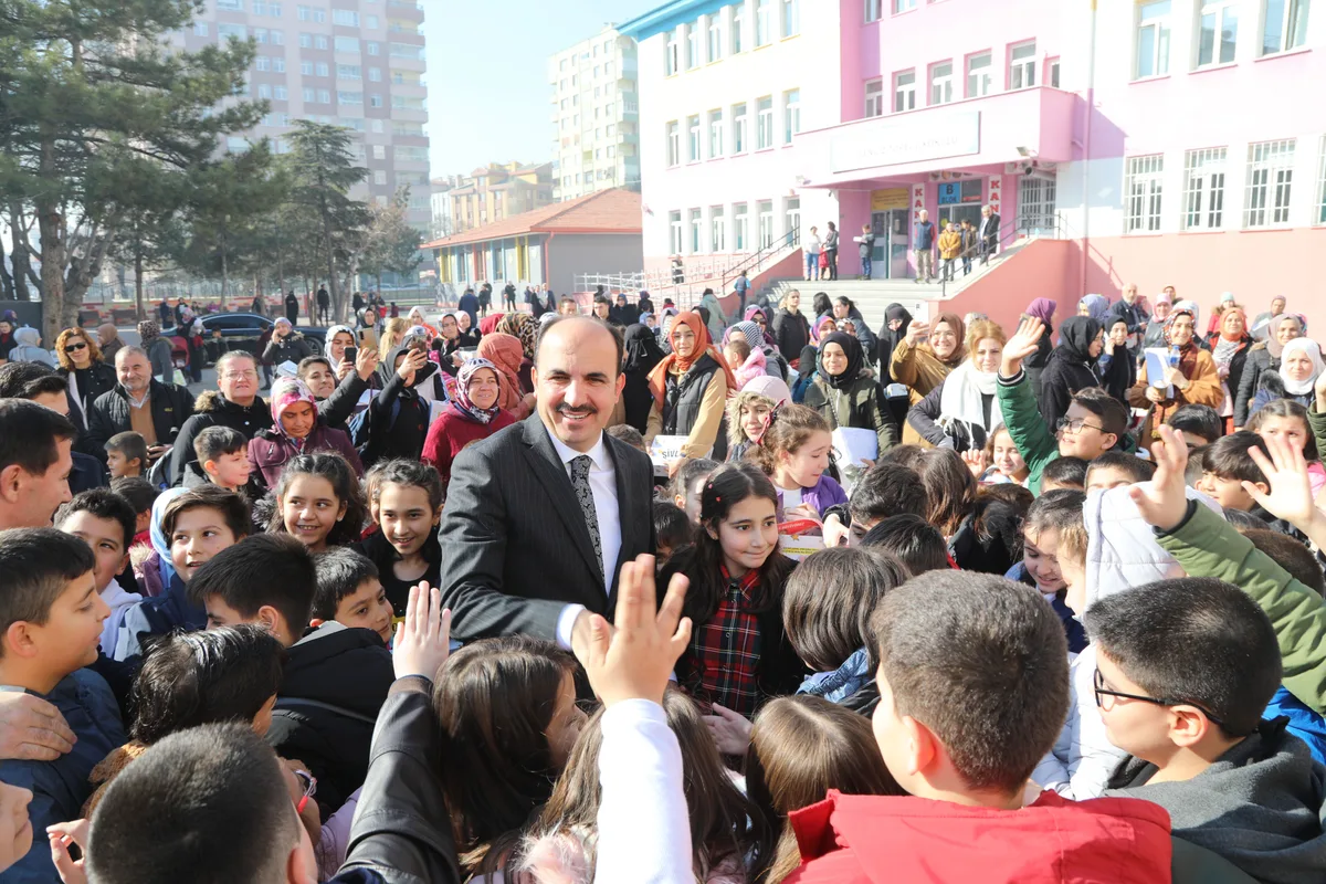 Uğur İbrahim Altay: Yeni eğitim yılı hayırlı olsun!