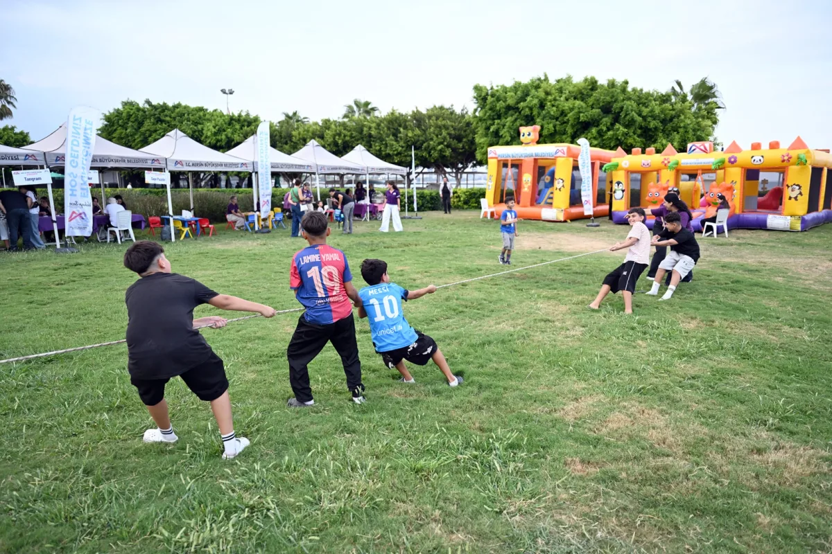 Mersin’de 3 günlüğe Çocuk Şenliği başladı