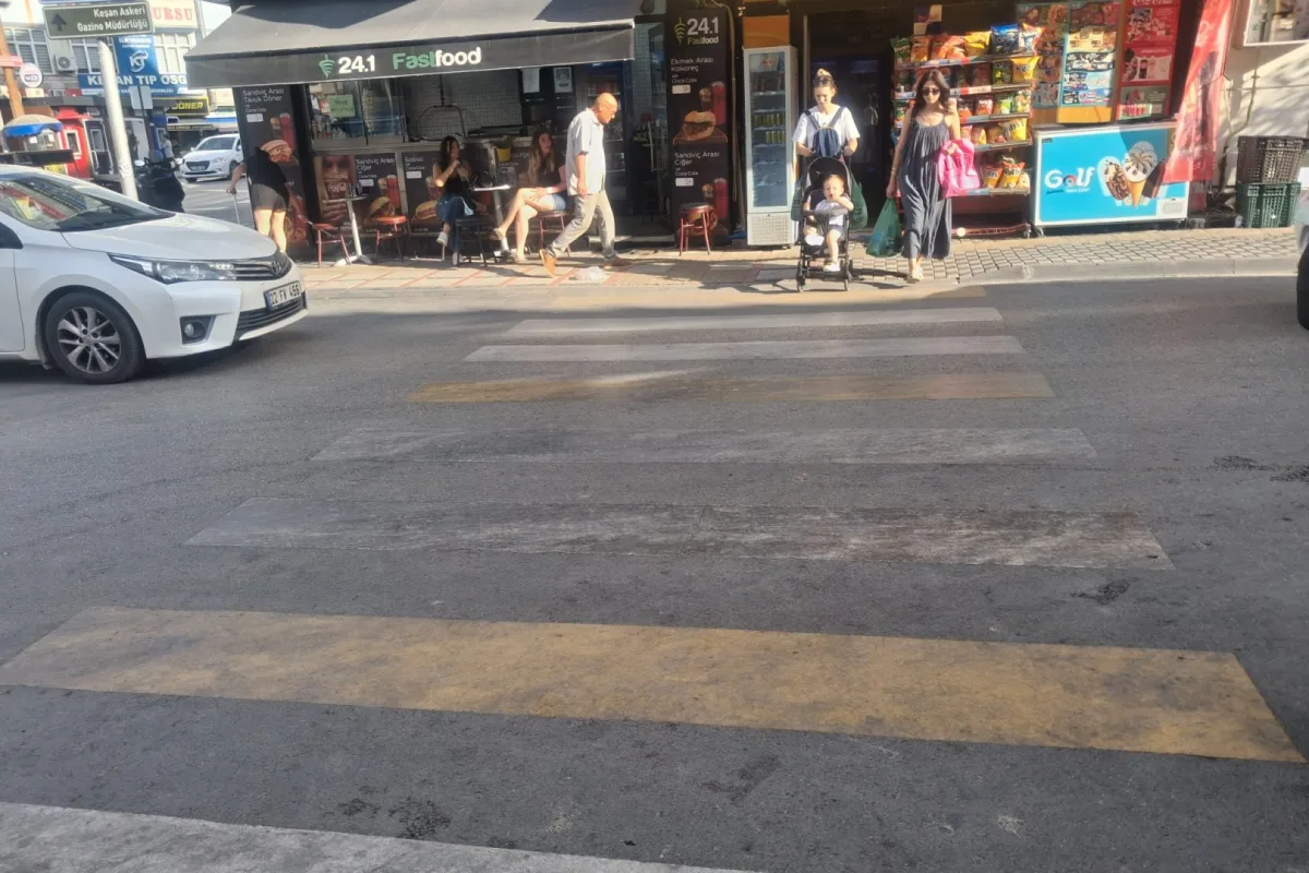 Keşan'da Silinen Yaya Geçitleri: Tehlike Çan Çalıyor