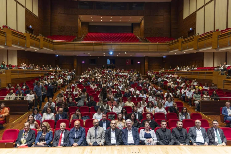 İzmir Büyükşehir Belediyesi 2025 yılı GRI sürdürülebilirlik raporu yayımlandı