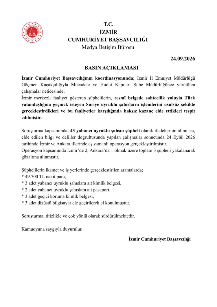 İzmir merkezli vatandaşlık soruşturmasında 3 şüpheli gözaltında