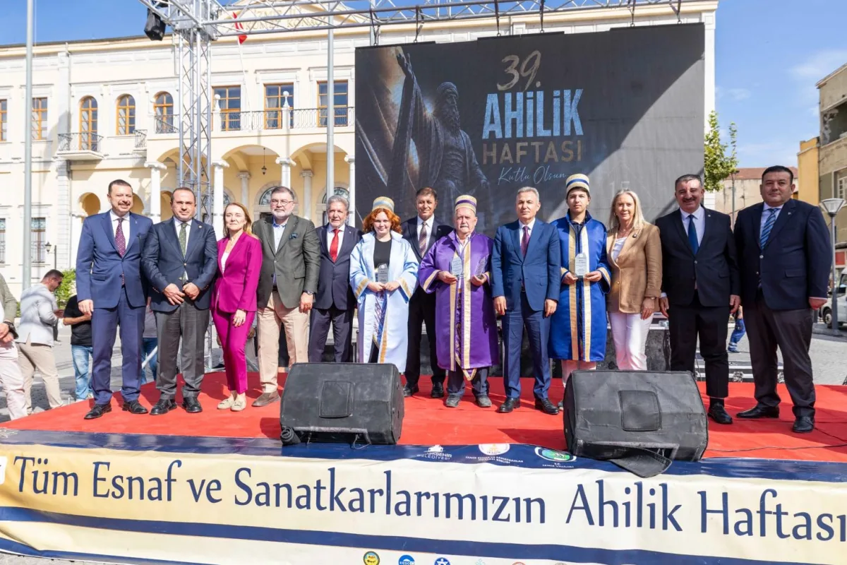 İzmir’de 39. Ahilik Haftası: Zeybek ve Aşık Atışı