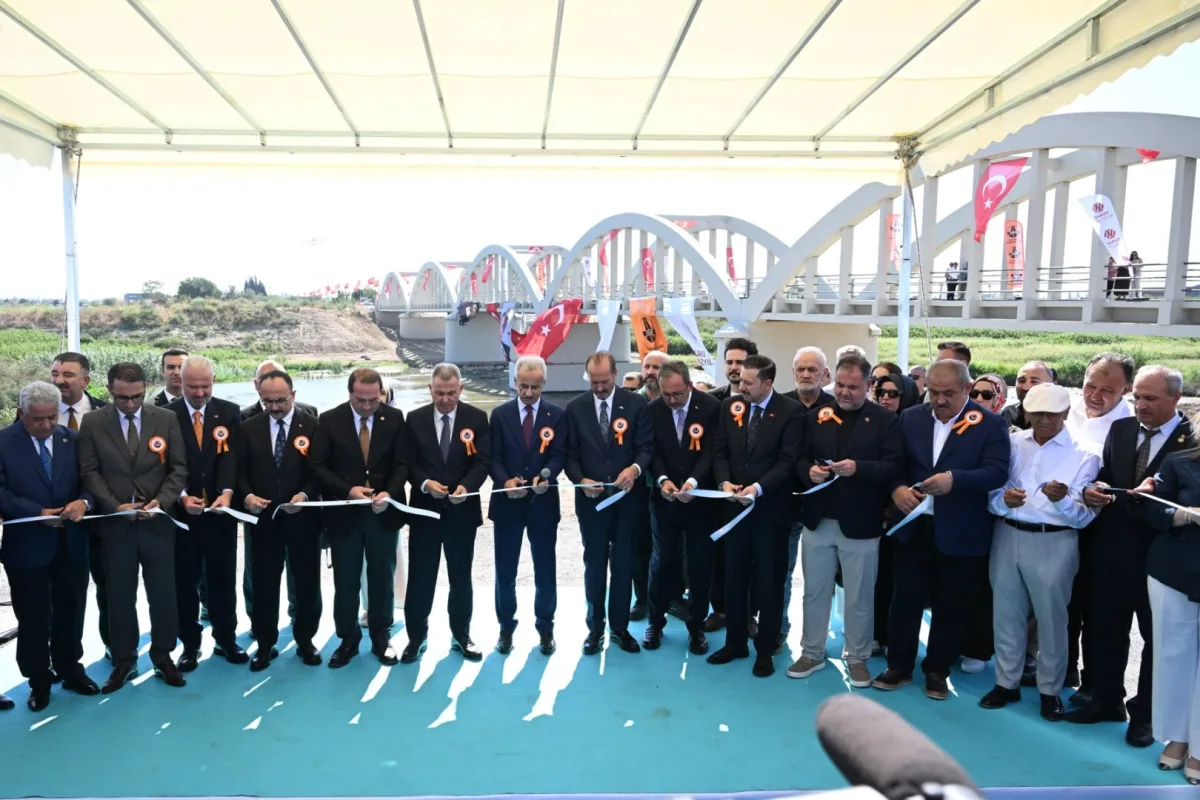 Tarihi Gediz Köprüsü restorasyonla hizmete döndü