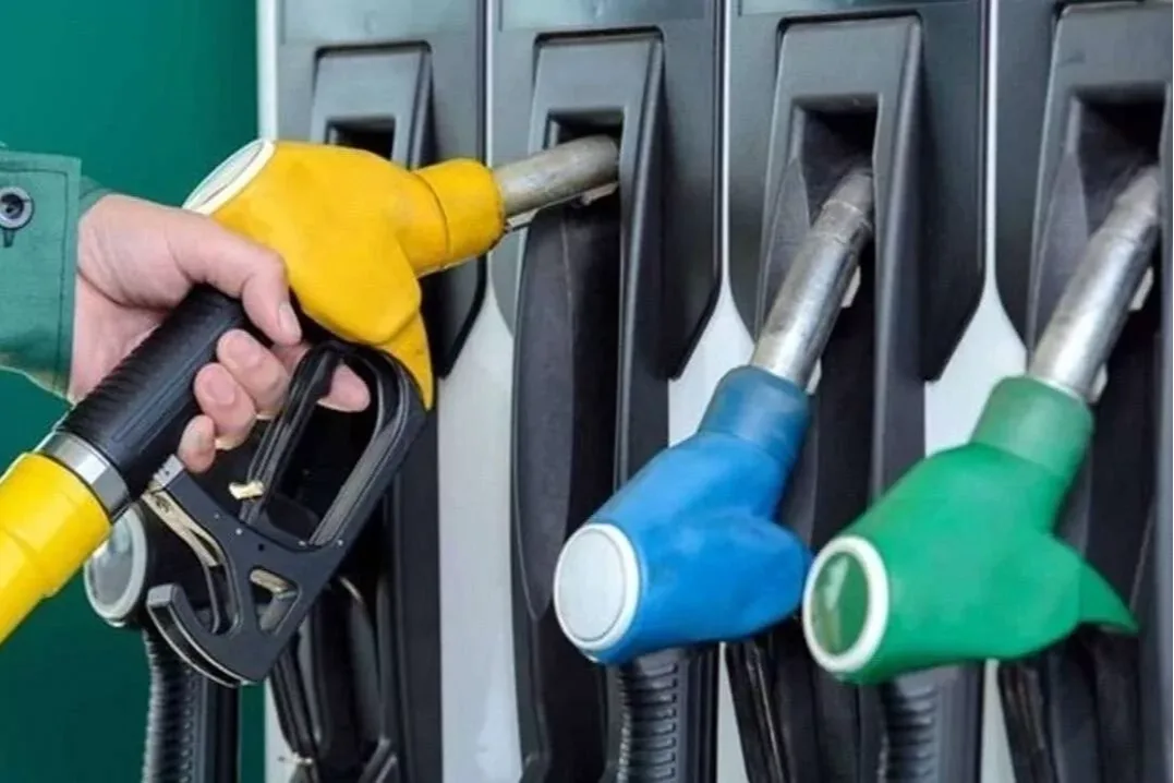 Motorine fiyatı 4 lira 9 kuruş indirildi, litre 96,31 TL