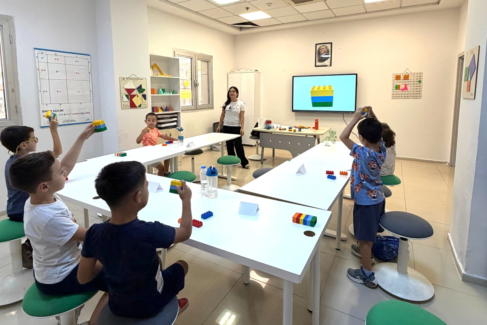İzmir Bornova’da 6 tuğla ile hayaller gerçeğe dönüştü