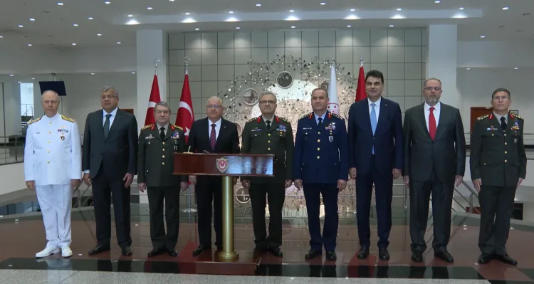 Bakan Güler: Terörsüz Türkiye ile terör ve şiddeti gündemden tamamen çıkarmayı hedefliyoruz