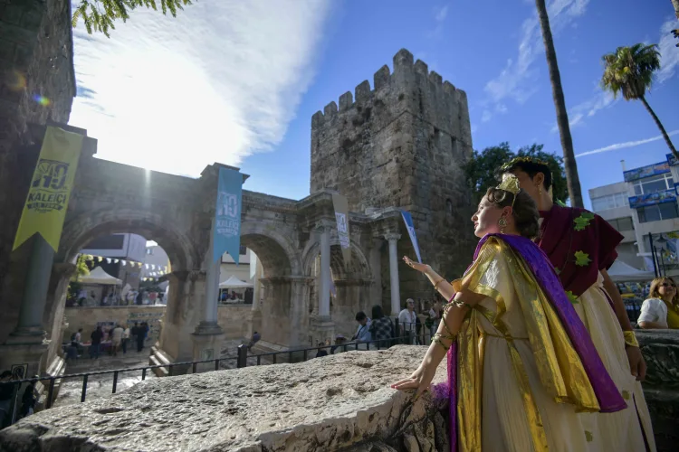 Antalya Kaleiçi dört gün boyunca açık hava sahnesine dönüşüyor