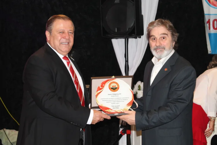 Bursalı emekliler Cumhuriyeti böyle kutladı