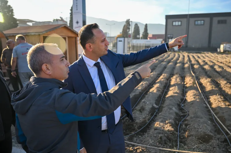 İzmir Bornova’dan dünyaya çevrecilik dersi