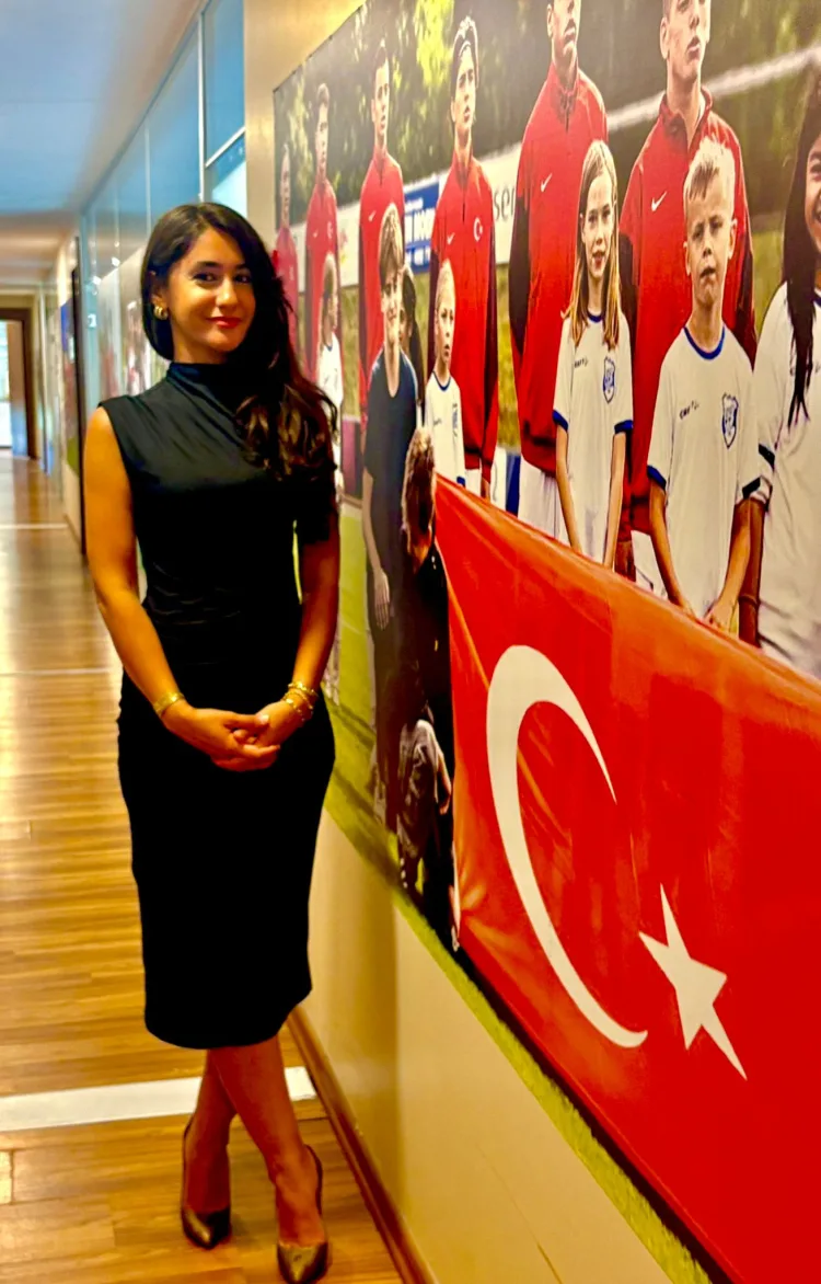 Avrupa’da Türk kadın futbolcular için yeni yapılanma... Avrupa'dan 'ay-yıldız'a uzanan kadın futbolu devrimi