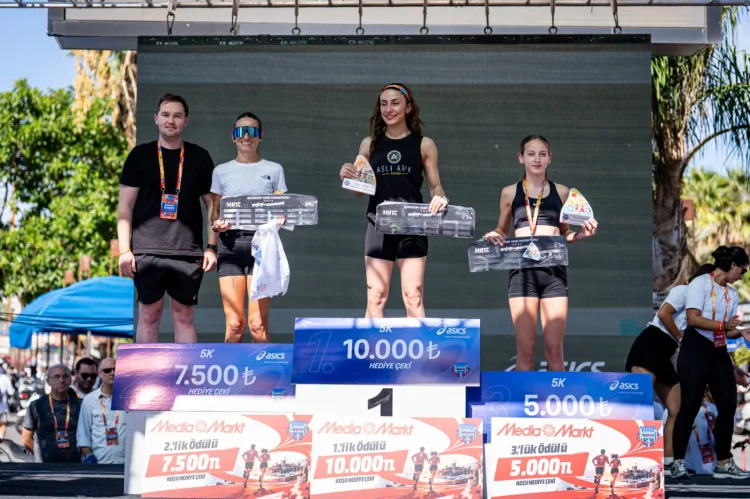 Bodrum Yarı Maratonu’nda 9. buluşma... 23 ülkeden 2 bin 500 sporcu koştu