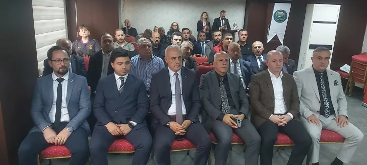 Artvin Ticaret Borsası'nda Akyürek'e ikinci kez güven oyu