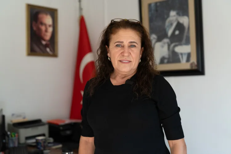 İzmir’de muhtarların günü de emeği de unutulmadı