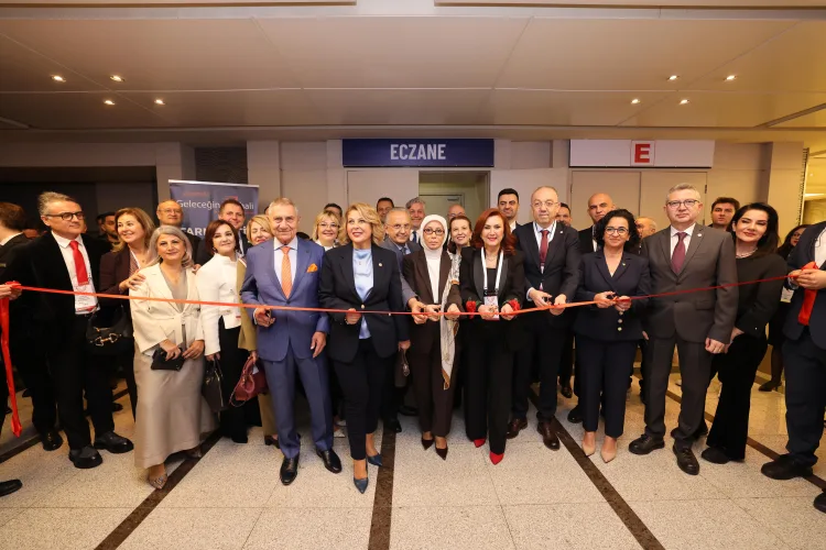 Eczacılar uyardı: Yapay zekâyla tedavi aramayın, sahte ürünlere kanmayın!