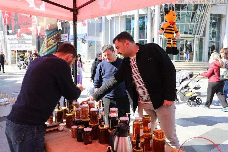 İzmit'te 'Bal Günleri' başladı