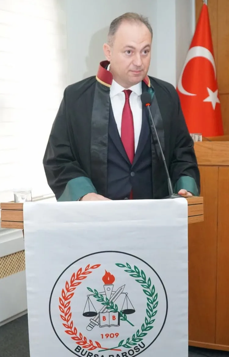 Bursa Barosu’nda Yener Poroy dönemi resmen başladı