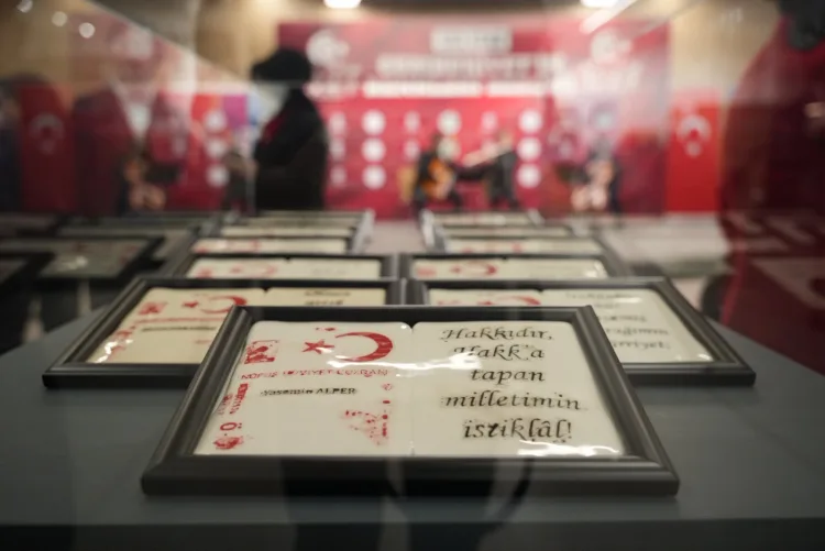 Kocaeli Büyükşehir, 29 Ekim’i sanatın renkleriyle kutladı