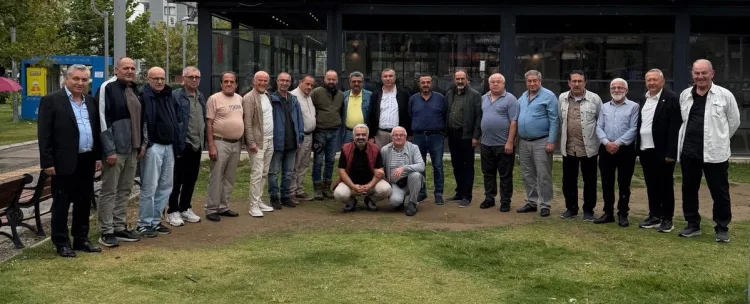 Asker Arkadaşları 8. Kez Aynı Buluşmada Bir Araya Geldi